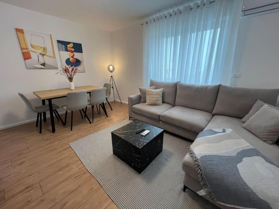 Modern Apt Near City Centre Shkodër Buitenkant foto